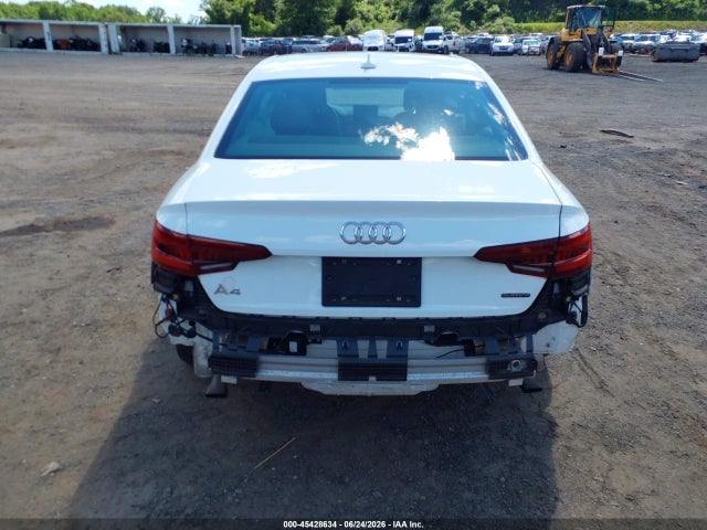 2019 Audi A4 45 Premium მანქანა იყიდება აუქციონზე, vin: WAUDNAF40KA043346, აუქციონის ნომერი: 45428634