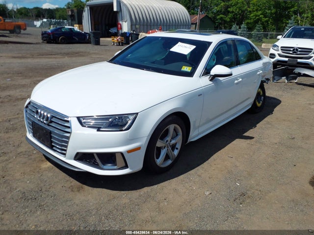 2019 Audi A4 45 Premium მანქანა იყიდება აუქციონზე, vin: WAUDNAF40KA043346, აუქციონის ნომერი: 45428634