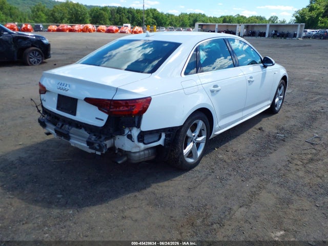 2019 Audi A4 45 Premium მანქანა იყიდება აუქციონზე, vin: WAUDNAF40KA043346, აუქციონის ნომერი: 45428634