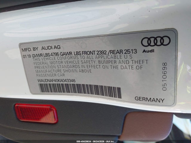2019 Audi A4 45 Premium მანქანა იყიდება აუქციონზე, vin: WAUDNAF40KA043346, აუქციონის ნომერი: 45428634