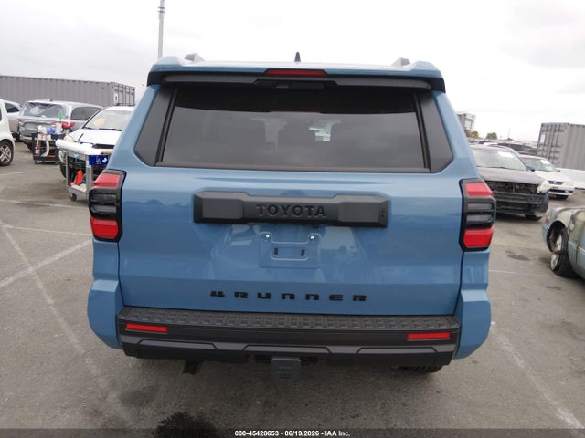 Toyota 4RUNNER SR5 2026 JTEVA5BR8T5115167 Image 16