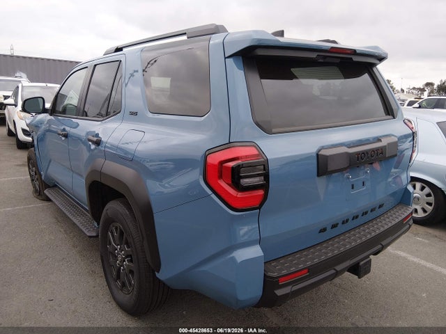 Toyota 4RUNNER SR5 2026 JTEVA5BR8T5115167 Image 3