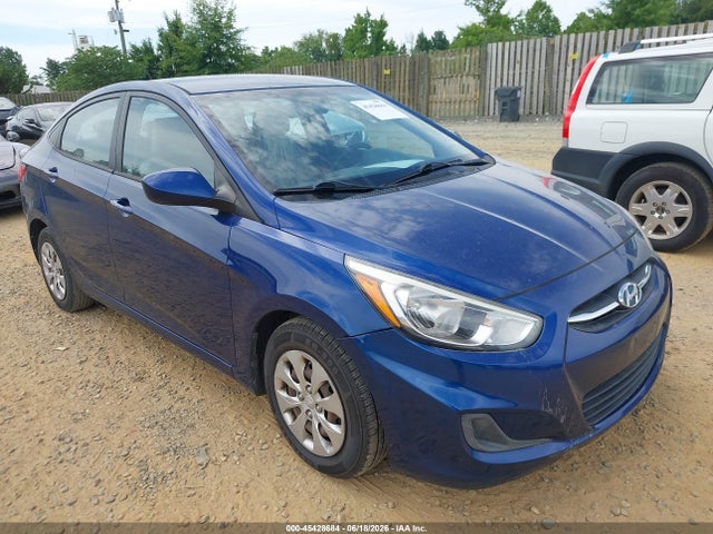 2015 Hyundai Accent Gls მანქანა იყიდება აუქციონზე, vin: KMHCT4AE4FU915064, აუქციონის ნომერი: 45428684