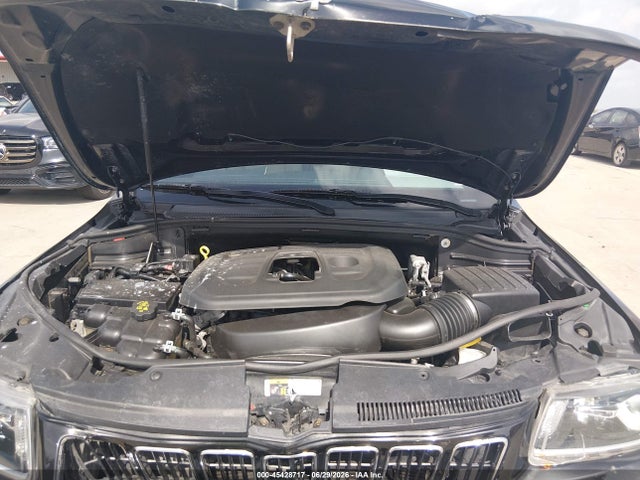 1C4RJEAG8GC394112 Jeep Grand Cherokee Laredo
