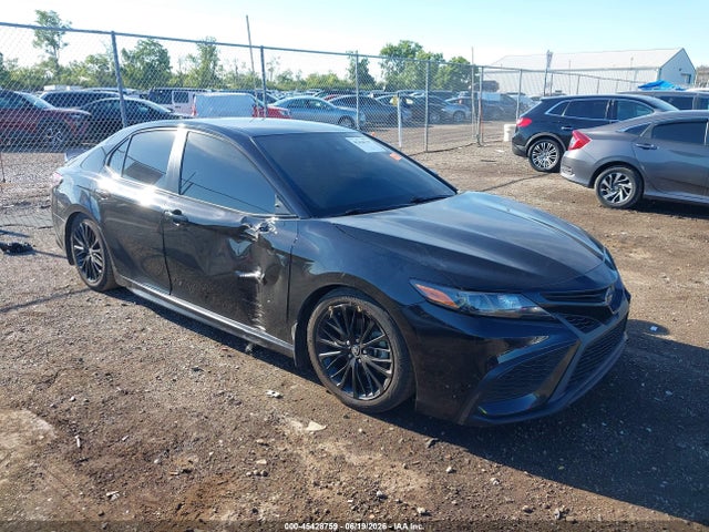 2022 Toyota Camry Nightshade Edition Hybrid მანქანა იყიდება აუქციონზე, vin: 4T1G31AK7NU042110, აუქციონის ნომერი: 45428759