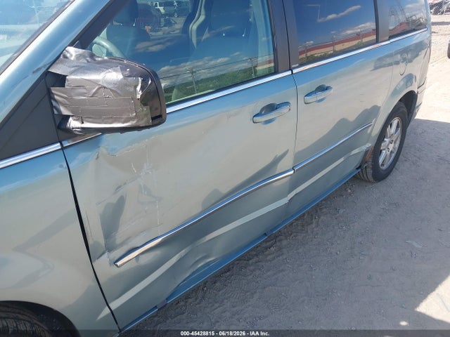 45428815 :رقم المزاد ، 2A4RR5D16AR347914 vin ، 2010 Chrysler Town & Country Touring مزاد بيع