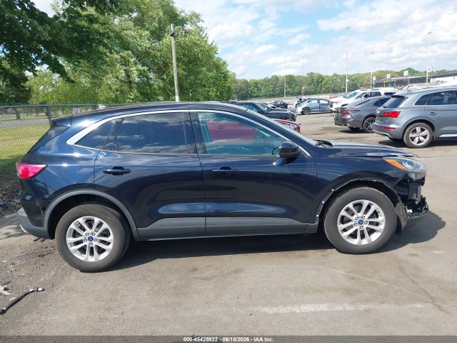 Продажа на аукционе авто 2021 Ford Escape Se, vin: 1FMCU0G67MUA25175, номер лота: 45428822