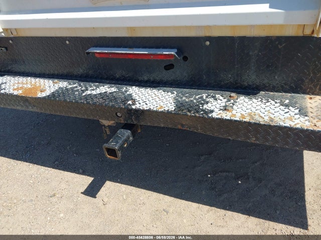 Ford F-350 Chassis Xl 2017 1FDRF3G64HEE28990 Image 12