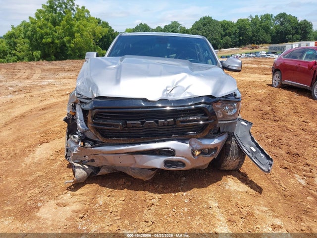 1C6SRFFT9LN328180 RAM 1500 Big Horn 4x4 5&#039;7 Box
