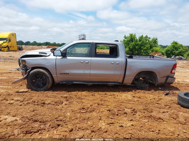 1C6SRFFT9LN328180 RAM 1500 Big Horn 4x4 5&#039;7 Box