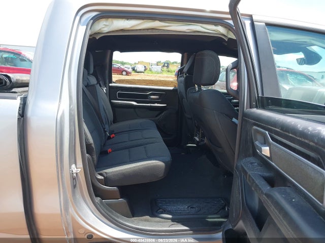 1C6SRFFT9LN328180 RAM 1500 Big Horn 4x4 5&#039;7 Box