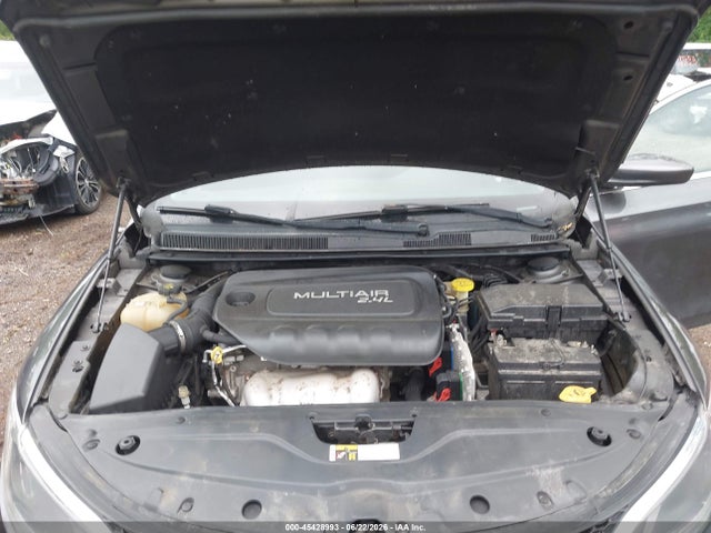 2015 Chrysler 200 Limited მანქანა იყიდება აუქციონზე, vin: 1C3CCCAB1FN682490, აუქციონის ნომერი: 45428993