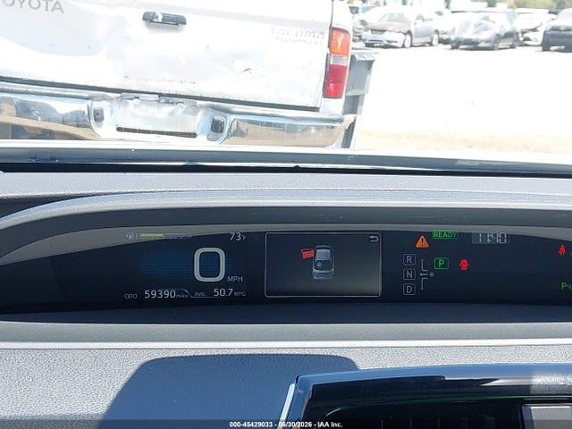 Toyota Prius Three 2018 JTDKARFU5J3065138 Image 7