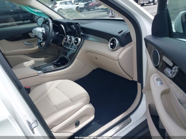 2021 Mercedes-benz Glc 300 Suv მანქანა იყიდება აუქციონზე, vin: W1N0G8DB4MV300938, აუქციონის ნომერი: 45429056