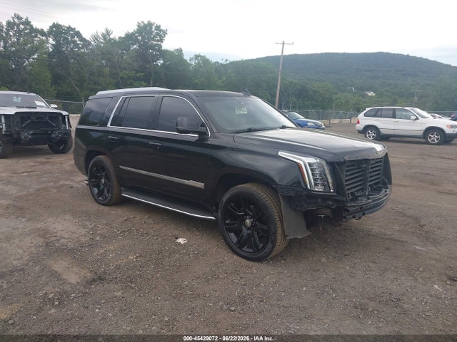 Продажа на аукционе авто 2017 Cadillac Escalade Luxury, vin: 1GYS4BKJ4HR192992, номер лота: 45429072