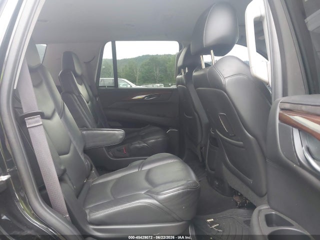 Продажа на аукционе авто 2017 Cadillac Escalade Luxury, vin: 1GYS4BKJ4HR192992, номер лота: 45429072