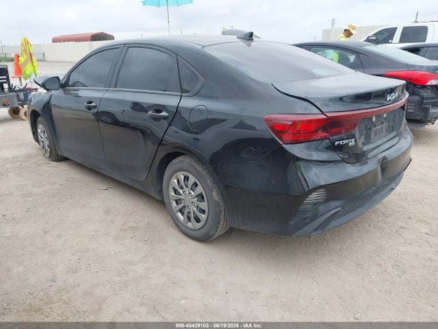 KIA FORTE LX 2024 3KPF24AD0RE814327 Image 3