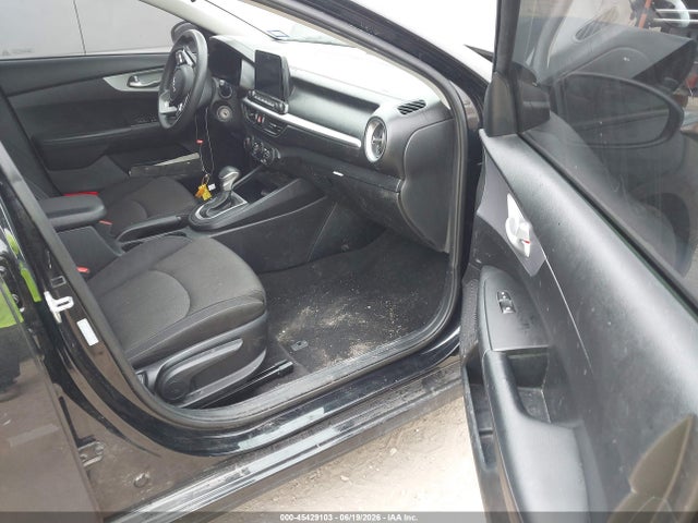 KIA FORTE LX 2024 3KPF24AD0RE814327 Image 5