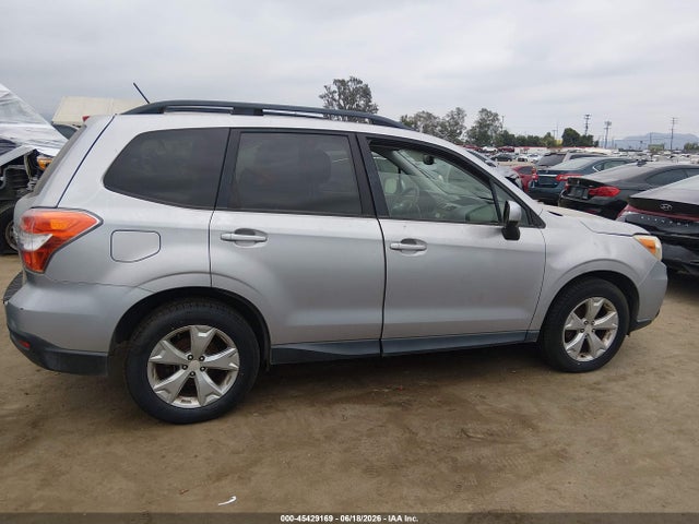 Subaru Forester 2.5i Premium 2014 JF2SJAEC3EH524803 Image 13