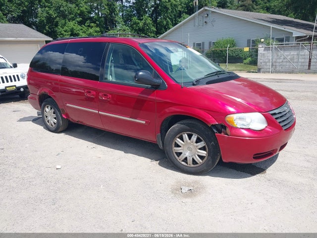 Aukcja sprzedaży 2005 Chrysler Town & Country Touring, vin: 2C4GP54L15R211328, numer aukcji: 45429221