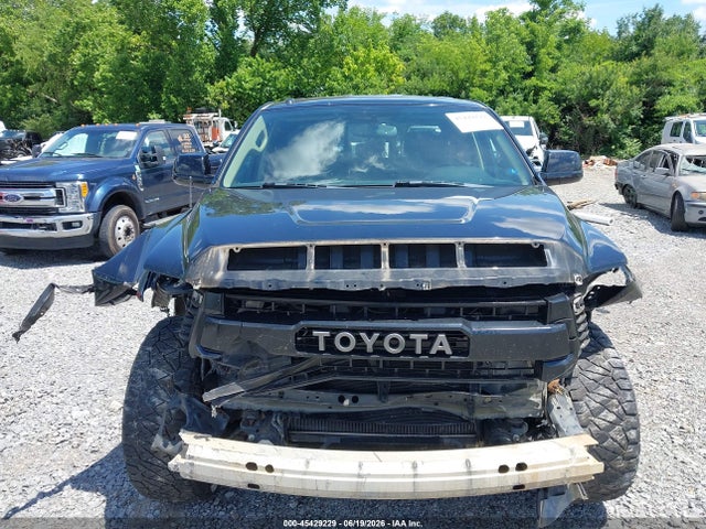 5TFUY5F15EX351508 Toyota Tundra Sr5 5.7l V8