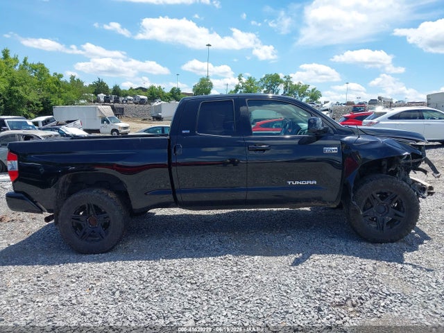 5TFUY5F15EX351508 Toyota Tundra Sr5 5.7l V8