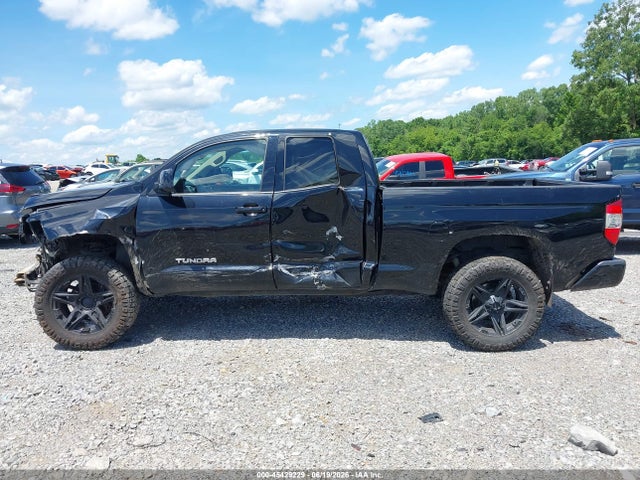 5TFUY5F15EX351508 Toyota Tundra Sr5 5.7l V8