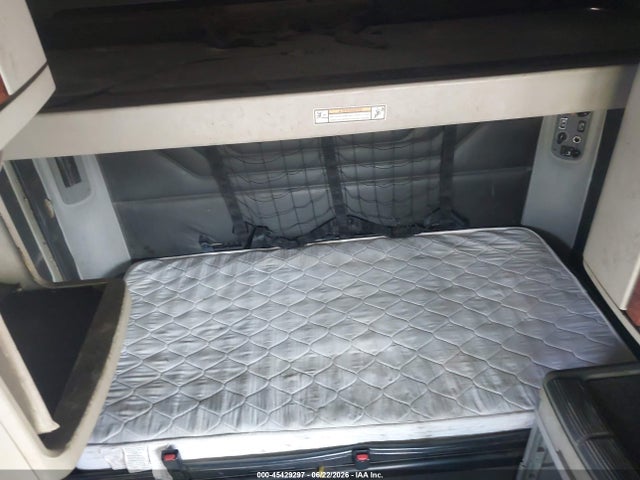 Продаж на аукціоні авто 2006 Freightliner Conventional St120, vin: 1FUJBBCK16LU41269, номер лоту: 45429297