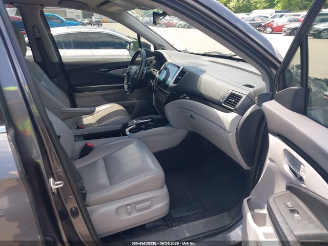 2017 Honda Pilot Touring მანქანა იყიდება აუქციონზე, vin: 5FNYF6H93HB043316, აუქციონის ნომერი: 45429336