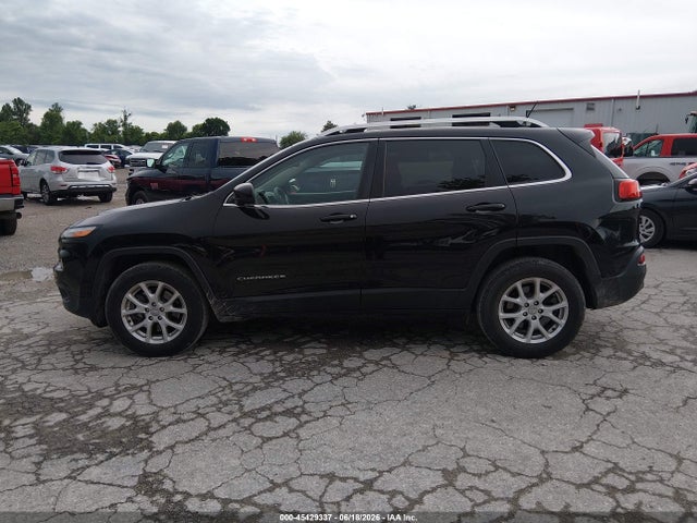 Auction sale of the 2018 Jeep Cherokee Latitude 4x4, vin: 1C4PJMCB7JD528449, lot number: 45429337