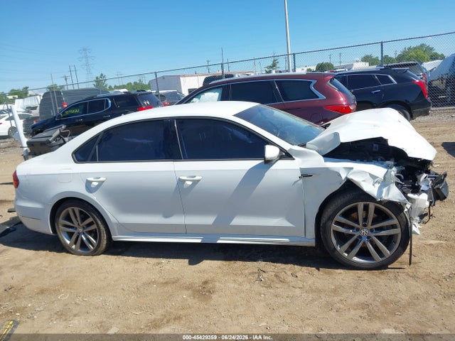 45429359 :رقم المزاد ، 1VWAA7A33JC013289 vin ، 2018 Volkswagen Passat 2.0t R-line/2.0t S مزاد بيع