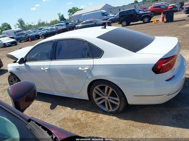 45429359 :رقم المزاد ، 1VWAA7A33JC013289 vin ، 2018 Volkswagen Passat 2.0t R-line/2.0t S مزاد بيع