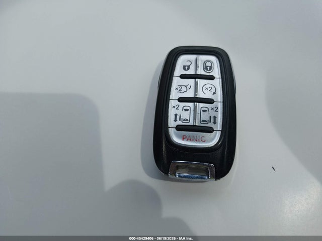 45429406 :رقم المزاد ، 2C4RC1GG0JR272272 vin ، 2018 Chrysler Pacifica Limited مزاد بيع