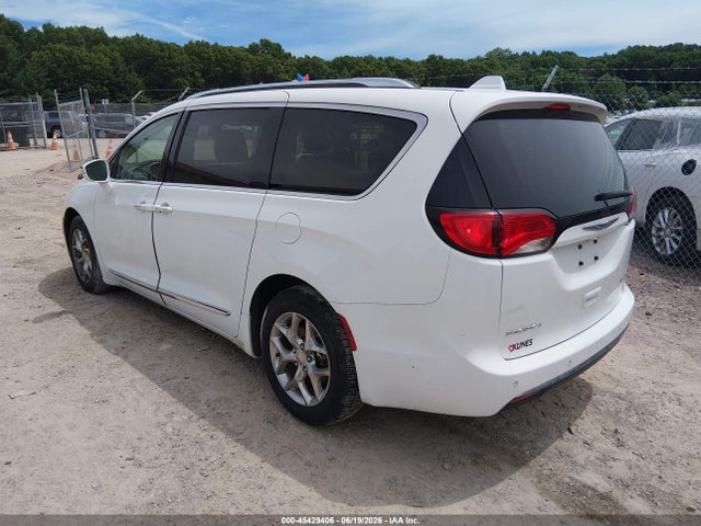 45429406 :رقم المزاد ، 2C4RC1GG0JR272272 vin ، 2018 Chrysler Pacifica Limited مزاد بيع