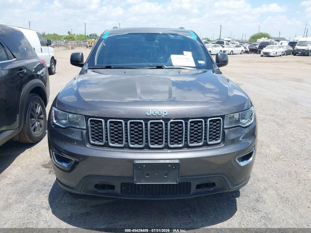 1C4RJFAG1KC772298 Jeep Grand Cherokee Laredo E 4x4