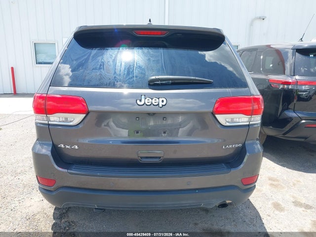 1C4RJFAG1KC772298 Jeep Grand Cherokee Laredo E 4x4