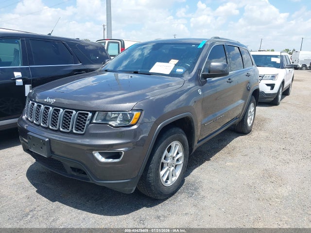 1C4RJFAG1KC772298 Jeep Grand Cherokee Laredo E 4x4