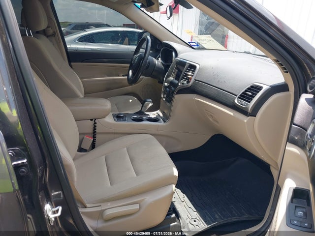1C4RJFAG1KC772298 Jeep Grand Cherokee Laredo E 4x4