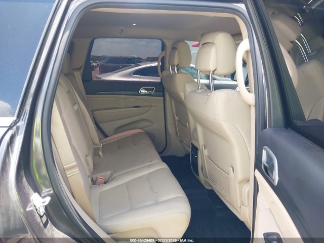 1C4RJFAG1KC772298 Jeep Grand Cherokee Laredo E 4x4