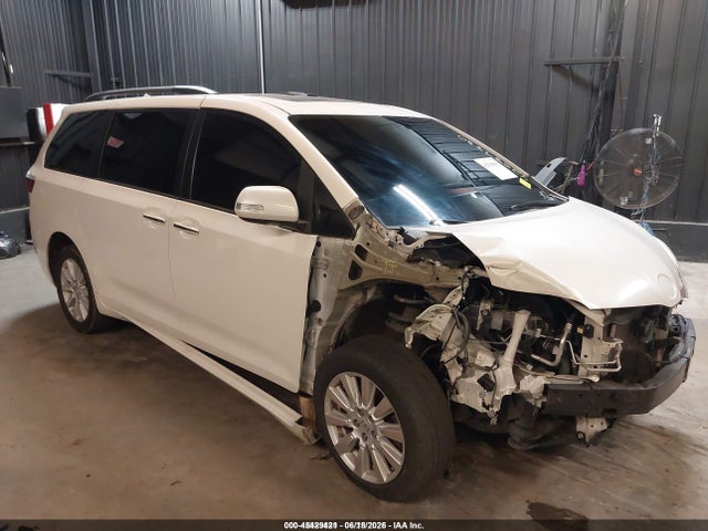 2017 Toyota Sienna Limited Premium 7 Passenger მანქანა იყიდება აუქციონზე, vin: 5TDDZ3DC4HS147699, აუქციონის ნომერი: 45429421