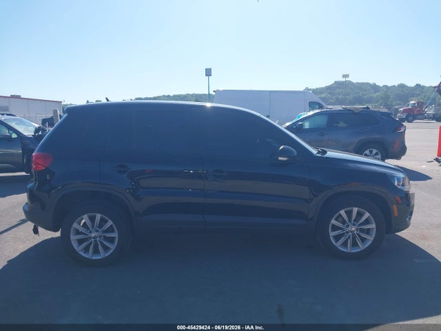 2017 Volkswagen Tiguan 2.0t/2.0t S მანქანა იყიდება აუქციონზე, vin: WVGBV7AX9HK053404, აუქციონის ნომერი: 45429424