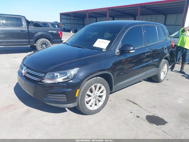 2017 Volkswagen Tiguan 2.0t/2.0t S მანქანა იყიდება აუქციონზე, vin: WVGBV7AX9HK053404, აუქციონის ნომერი: 45429424