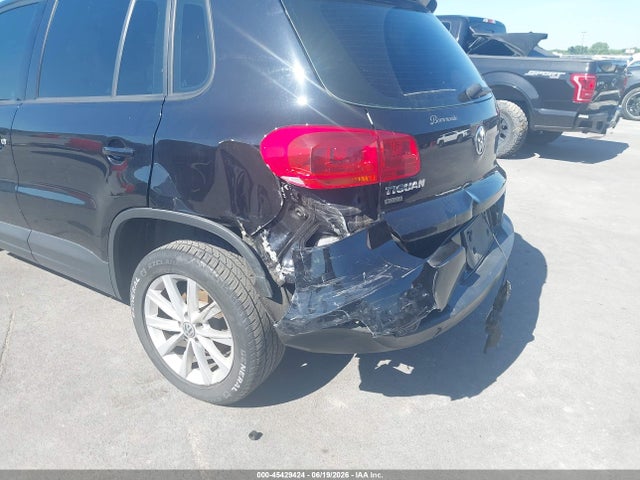2017 Volkswagen Tiguan 2.0t/2.0t S მანქანა იყიდება აუქციონზე, vin: WVGBV7AX9HK053404, აუქციონის ნომერი: 45429424