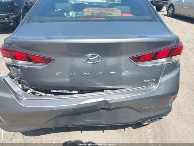 Продажа на аукционе авто 2018 Hyundai Sonata Sport, vin: 5NPE34AF2JH698588, номер лота: 45429430
