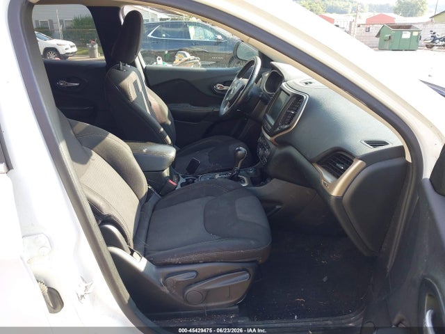 Jeep Cherokee Latitude 2015 1C4PJMCS1FW702947 Image 5