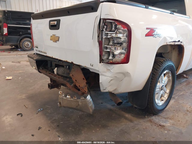 Auction sale of the 2011 Chevrolet Silverado 1500 Lt, vin: 3GCPKSE36BG278178, lot number: 45429493