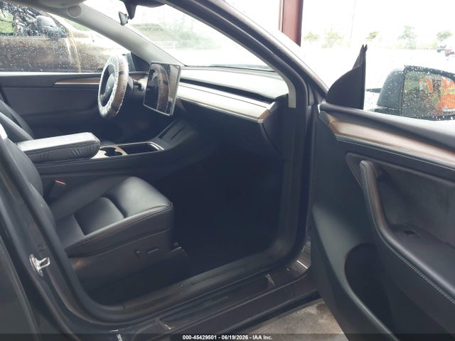 45429501 :رقم المزاد ، 7SAYGAEE2PF613292 vin ، 2023 Tesla Model Y Awd/long Range Dual Motor All-wheel Drive مزاد بيع