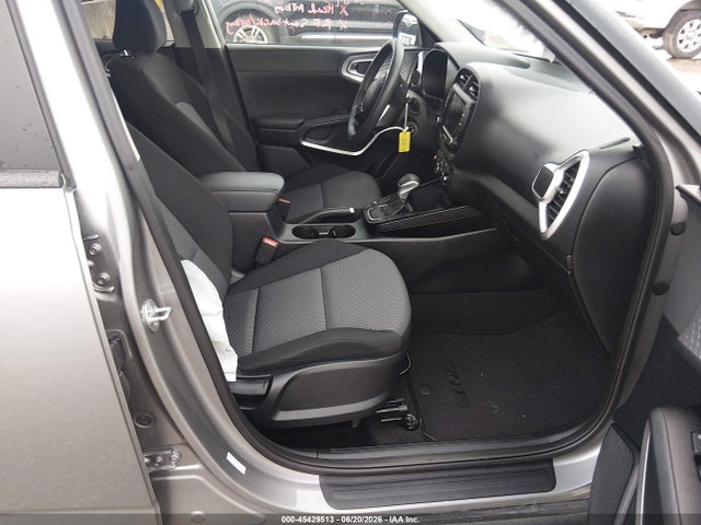 2023 Kia Soul Lx მანქანა იყიდება აუქციონზე, vin: KNDJ23AU5P7876081, აუქციონის ნომერი: 45429513
