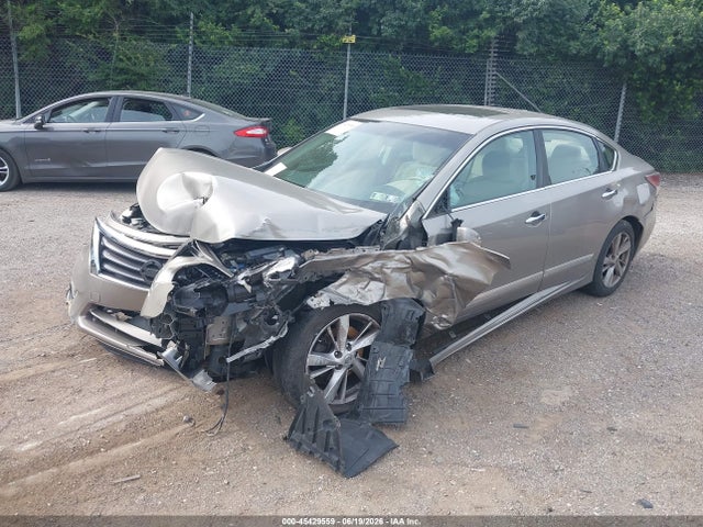 Nissan Altima 2.5 Sv 2015 1N4AL3AP6FC107205 Image 2