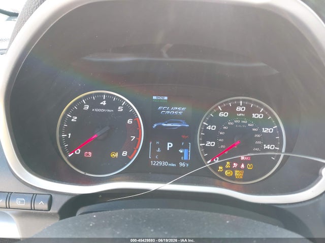 2020 Mitsubishi Eclipse Cross Le 1.5t Awc მანქანა იყიდება აუქციონზე, vin: JA4AT4AA3LZ028136, აუქციონის ნომერი: 45429593